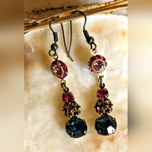 Hot Pink Fuschia Flower & Blue Swarovski Crystal In Drop Dangle Brass Earrings - Picture 4 of 7